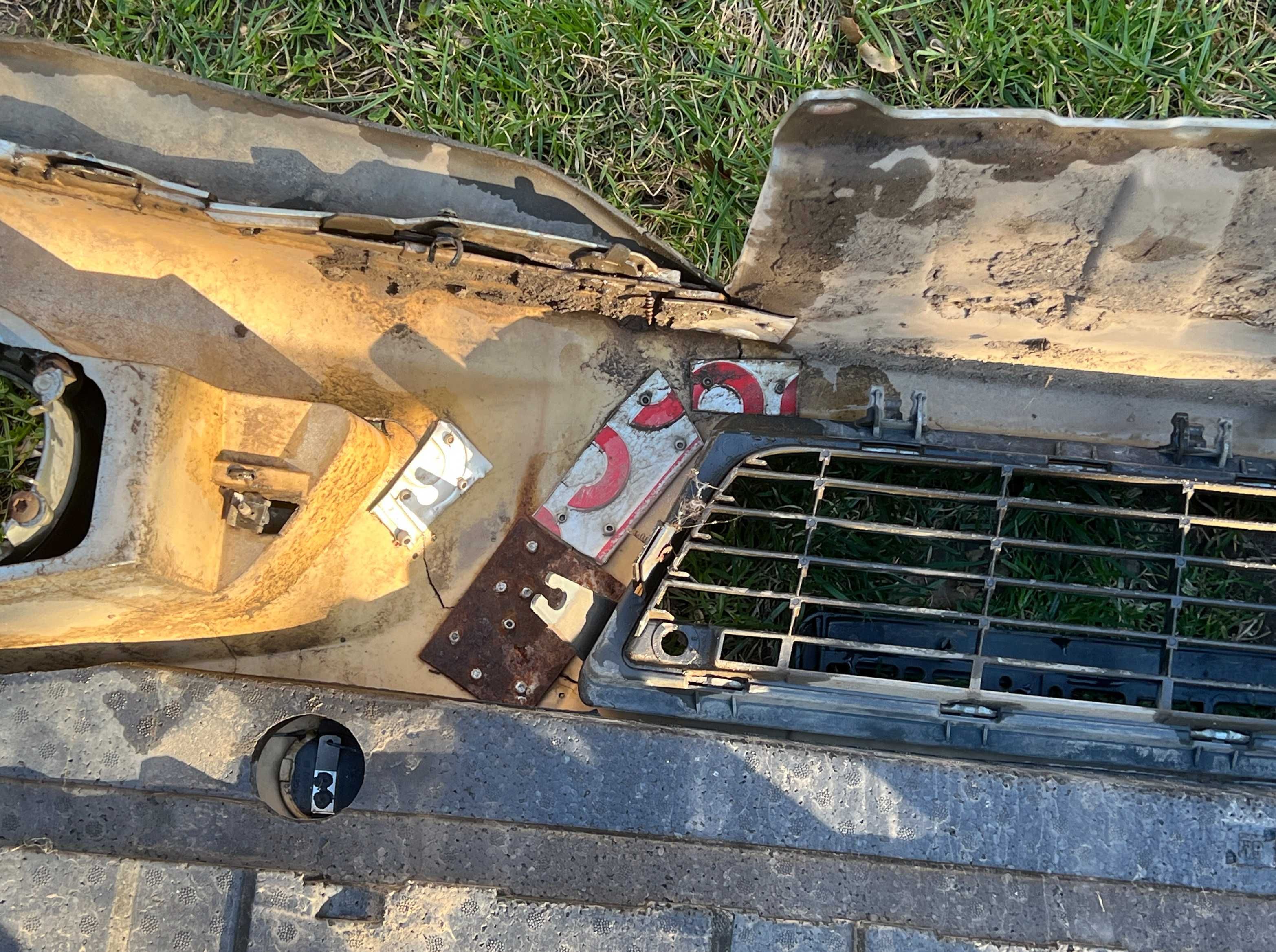 Bara fata Opel Tigra TwinTop B - cu mici defecte