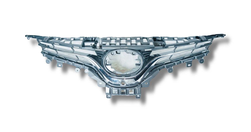 Решетка радиатора (под камеру) Camry 17-