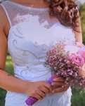 Rochie de mireasă potrivită la mărimile S, M, L