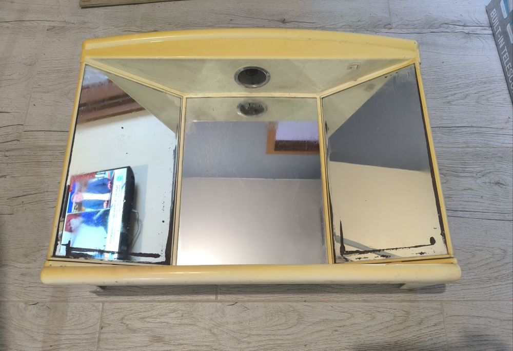 Огледало + казанче за тоалетна