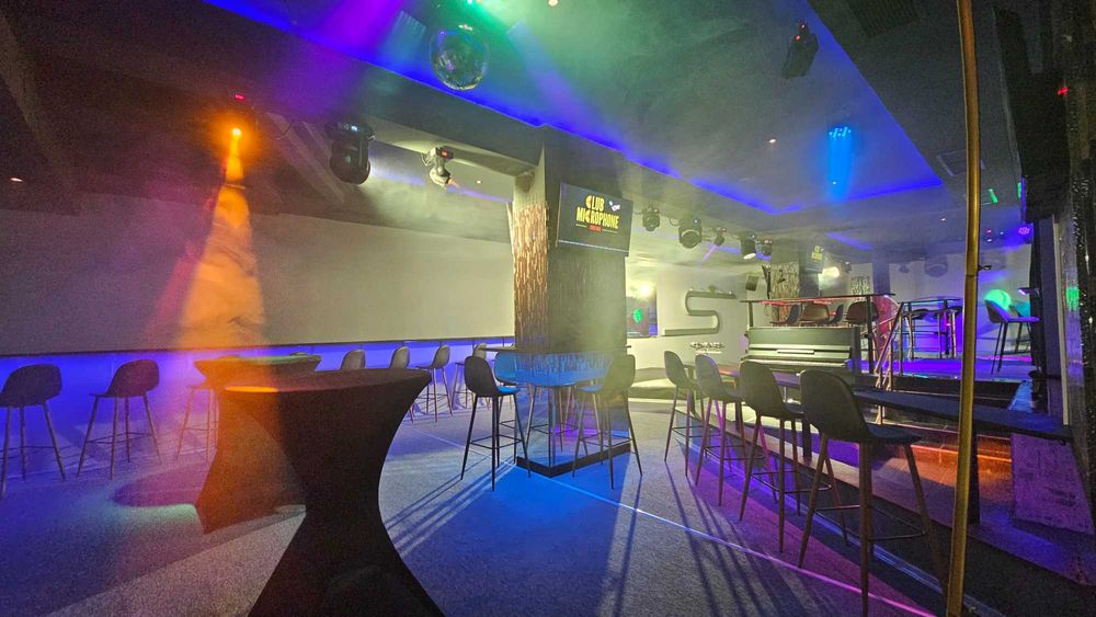 Зала за събития във Варна - клуб Микрофон