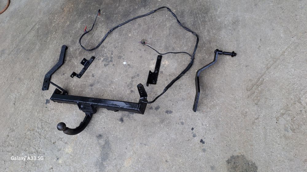 Oригинален теглич за Рено меган 1/ Renault Megane 1