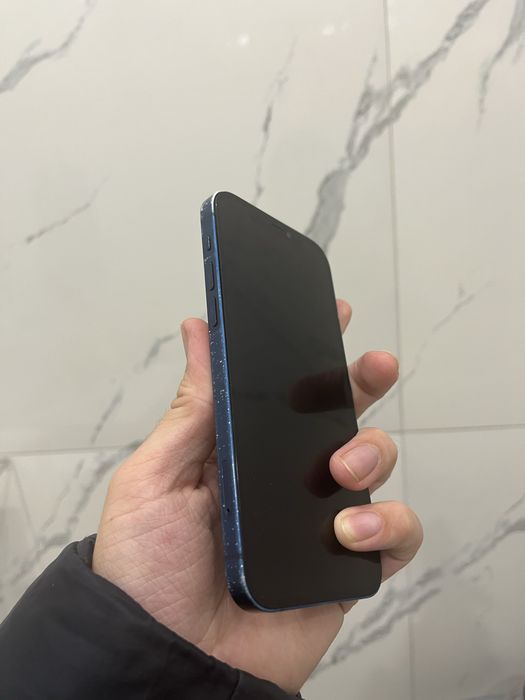 продаю айфон 12 128 гб