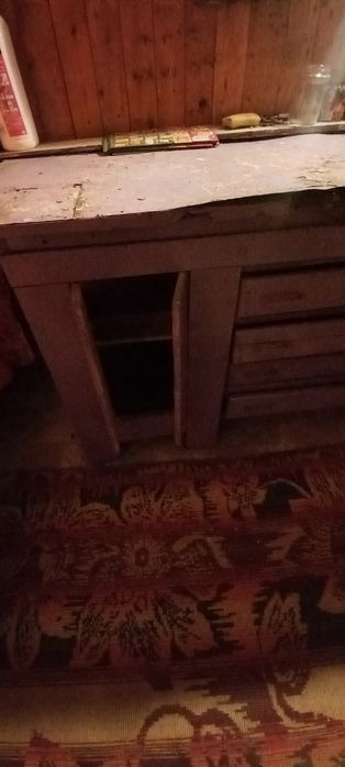 Работен шкаф.  размери: дължина 1.26 см. Ширина 55см. висок 68см.