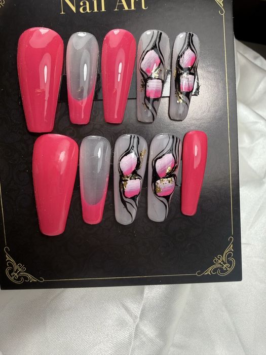 Press on nails by Stefy