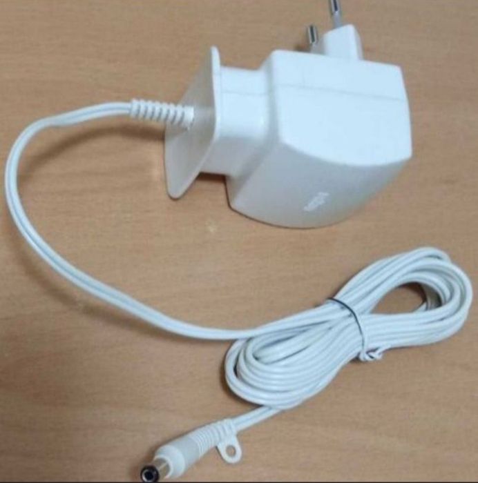 Vând Alimentator Braun