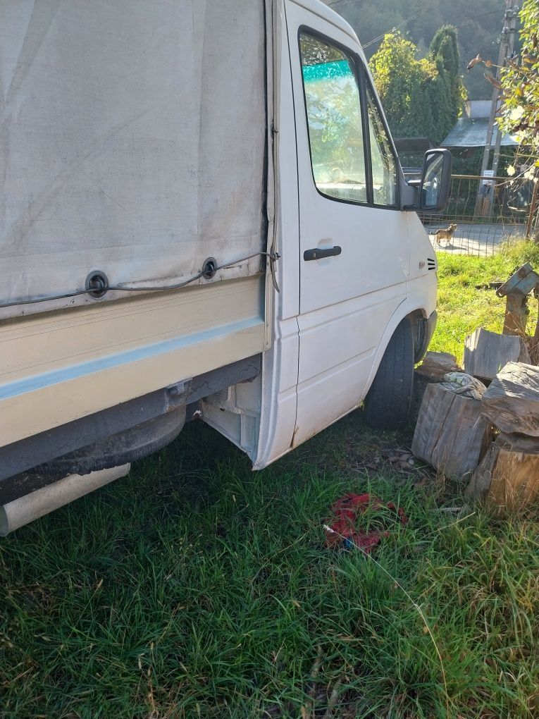 Vand urgent autoutilitara mercedes sprinter 208 2005 mator2.1 func per
