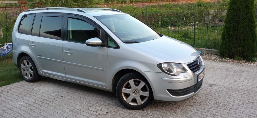 Volkswagen Touran 2.0 TDI, DSG, 2010