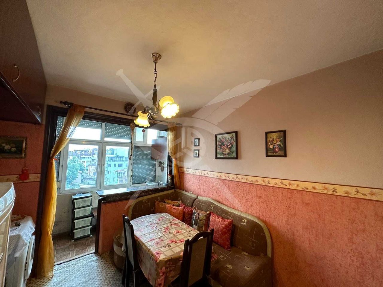 Продава се Двустаен апартамент в Пловдив, Съдийски - 65 кв.м за 1385 €/кв.м - Снимка #3