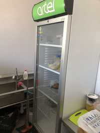Холодильник витринный Artel
