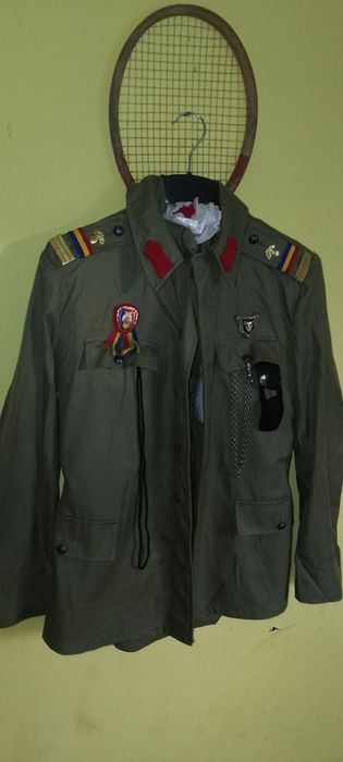 Costum de general