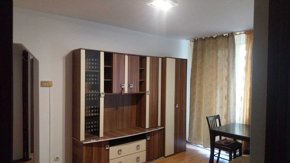 Vand apartament 2 camere Carpati 1