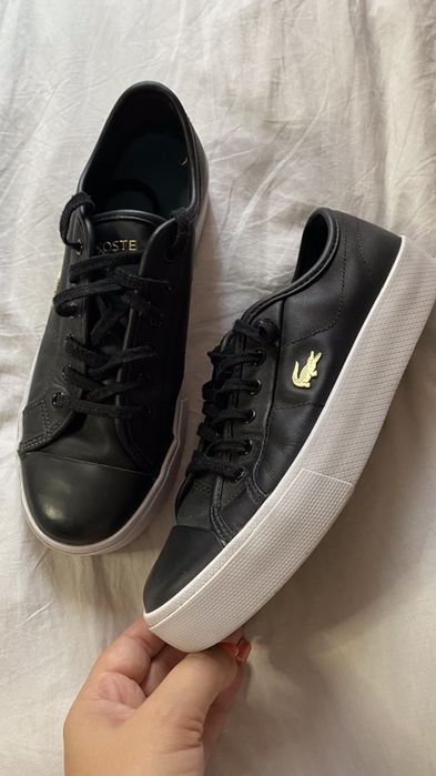 Adidasi Lacoste marime 38