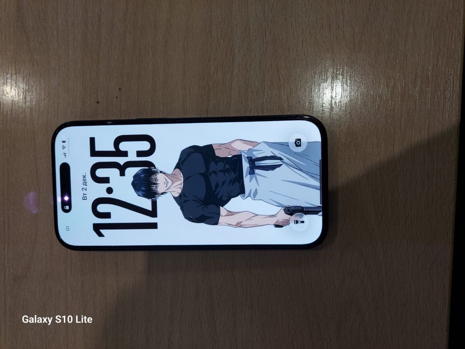 Iphone 16 pro 128 gb + зарядка