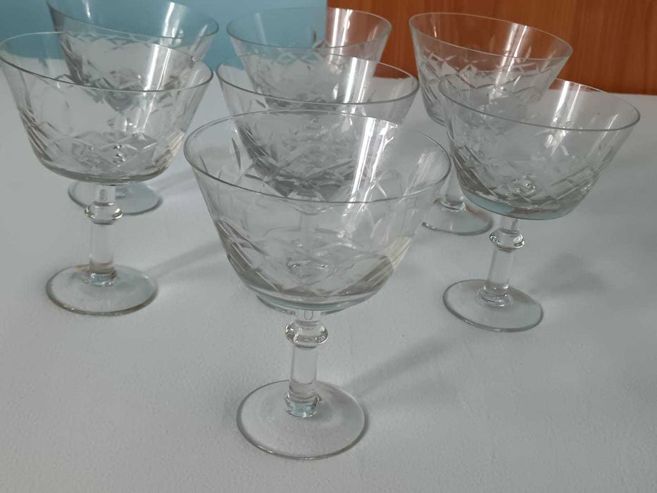 Vând Set 7 Pahare de Șampanie de Luxv