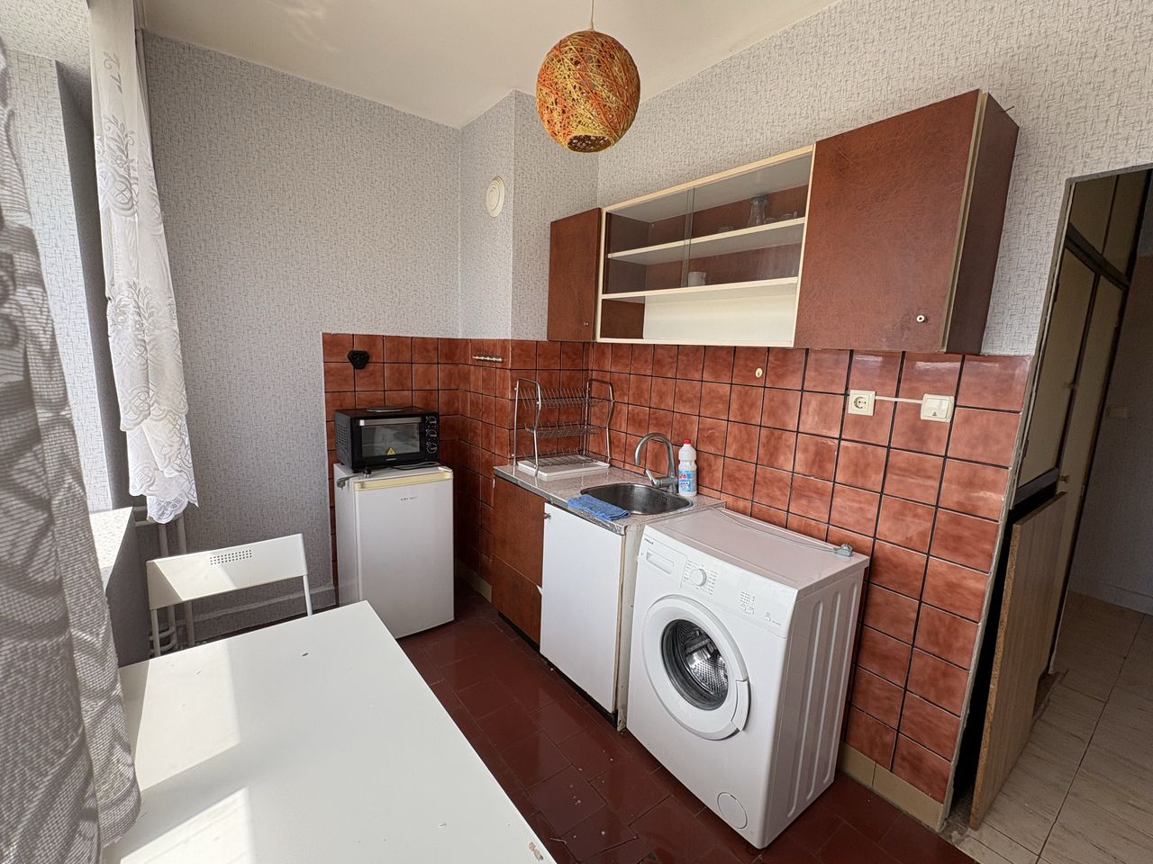 Продава се Двустаен апартамент в Перник, Изток - 58 кв.м за 1495 €/кв.м - Снимка #3