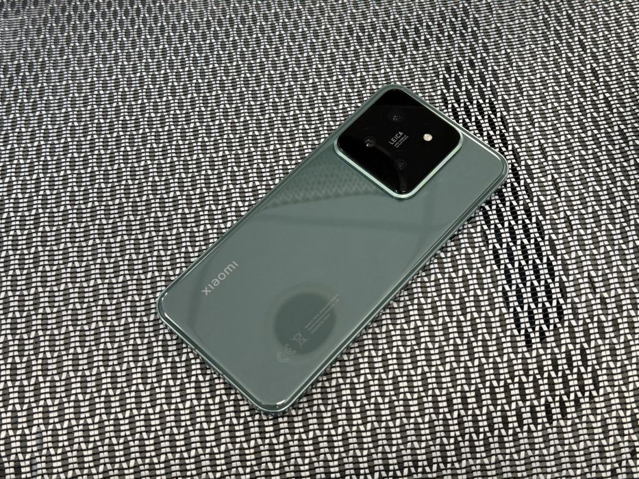 Xiaomi 14 holati ideal