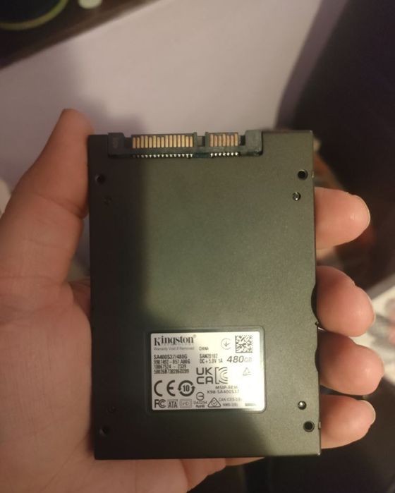 Vând ssd de 480 gb și un HD de 1tb