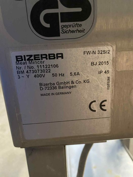 Професионален Волф, Месомелачка