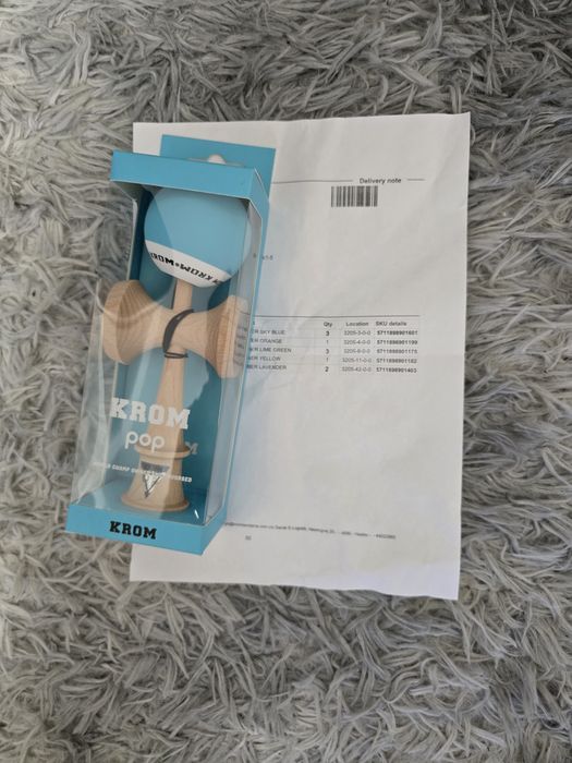 Kendama Krom Pop Sky Blue