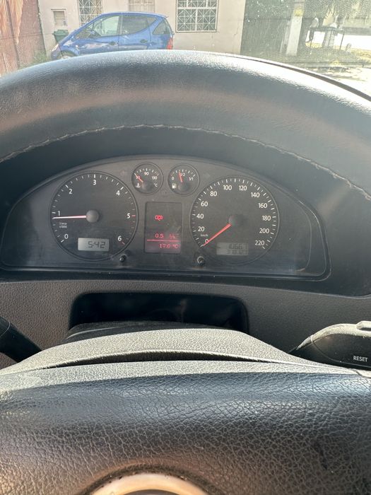 VW Transporter 7 locuri 1.9 TDi