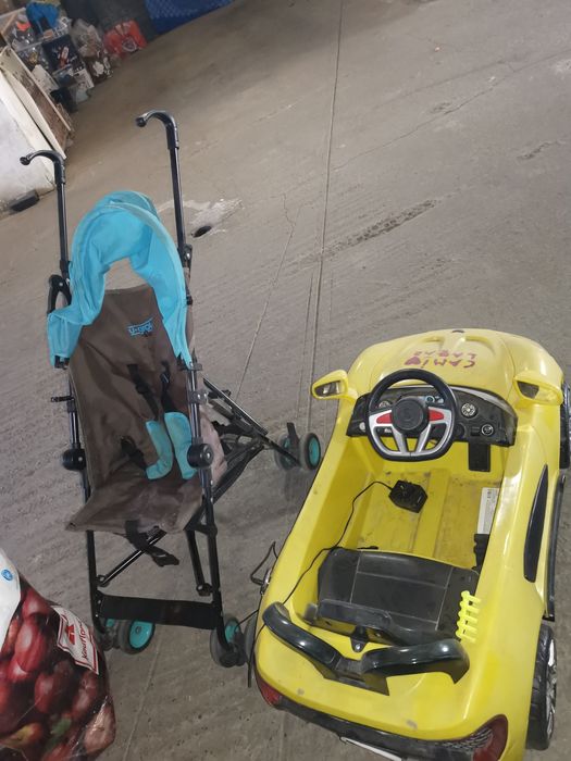 Carucioare, masinuta electrica,Mobila living+buc,etc covor etc