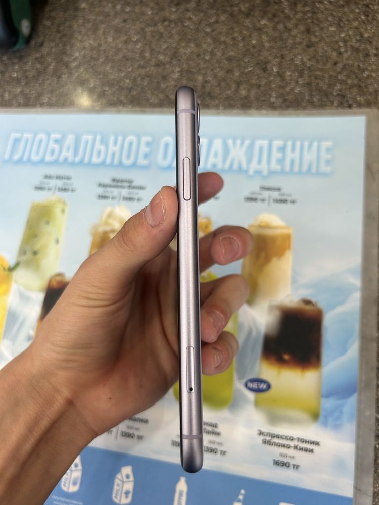 Продам айфон 11 идеал
