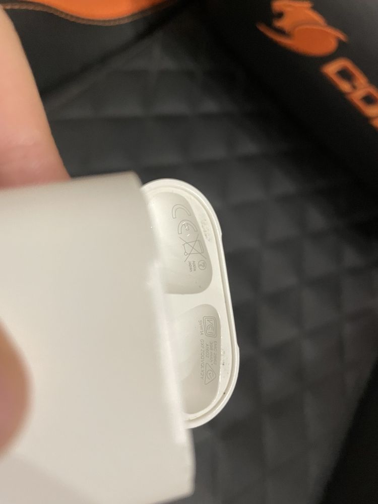 Apple AirPods 2-Gen