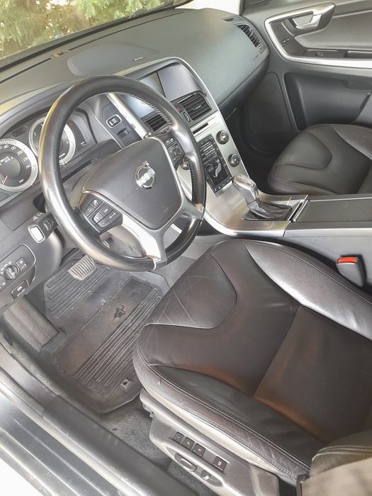 Volvo XC60 2013.