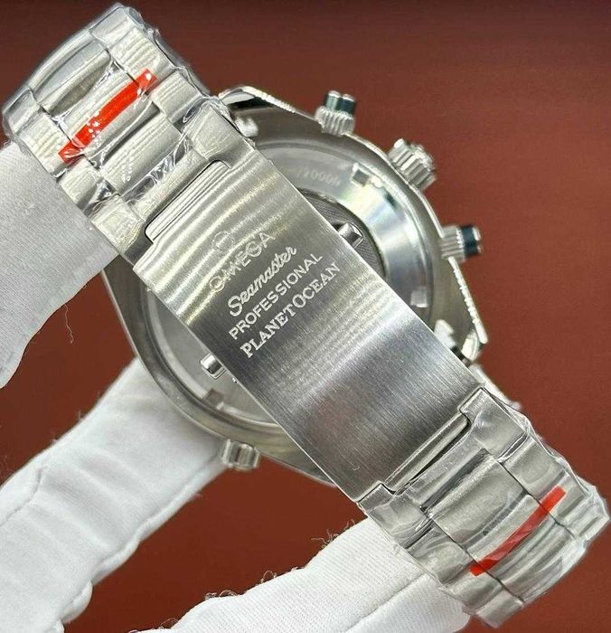 Кварцов мъжки часовник OMEGA Seamaster Planet Ocean Chronograph