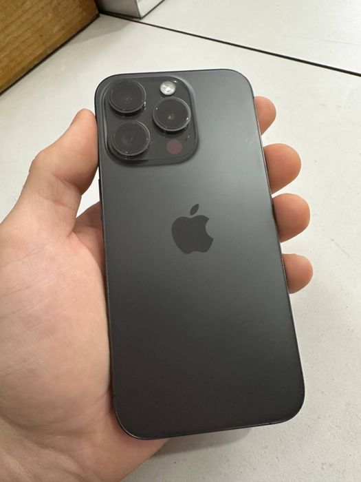 Iphone 15 pro black