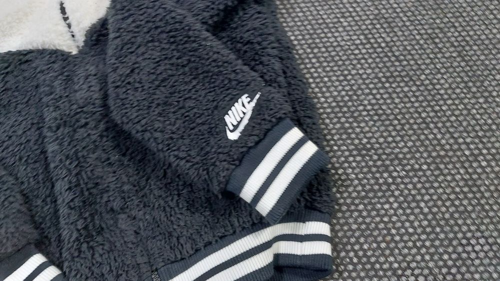 Nike дамско горнище XS  размер