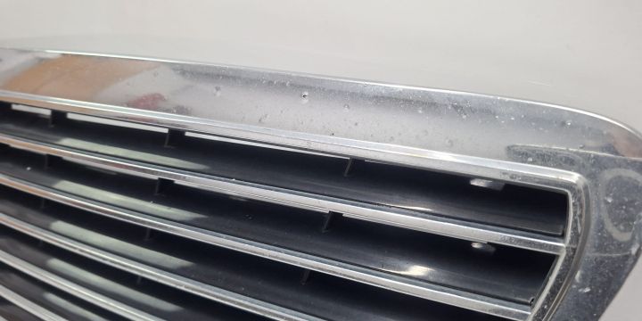 Grila radiator A2118800583 Mercedes-Benz E-Class W211