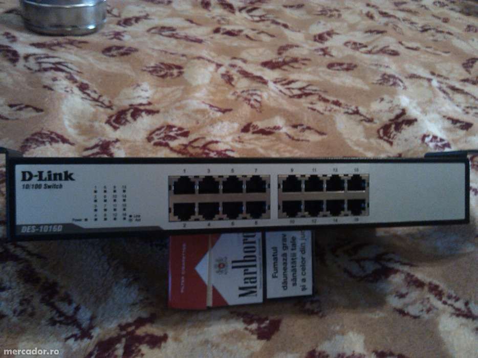 Switch D-Link DES-1016D 16 porturi 10/100