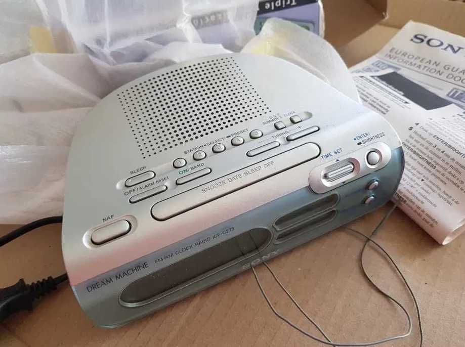 Radio cu ceas FM/AM Sony ICF-C273 original