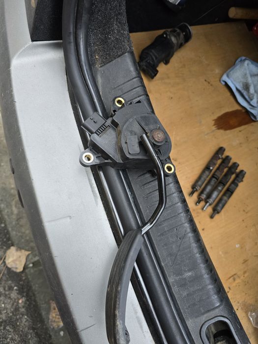 Pedala accelerație megane 2