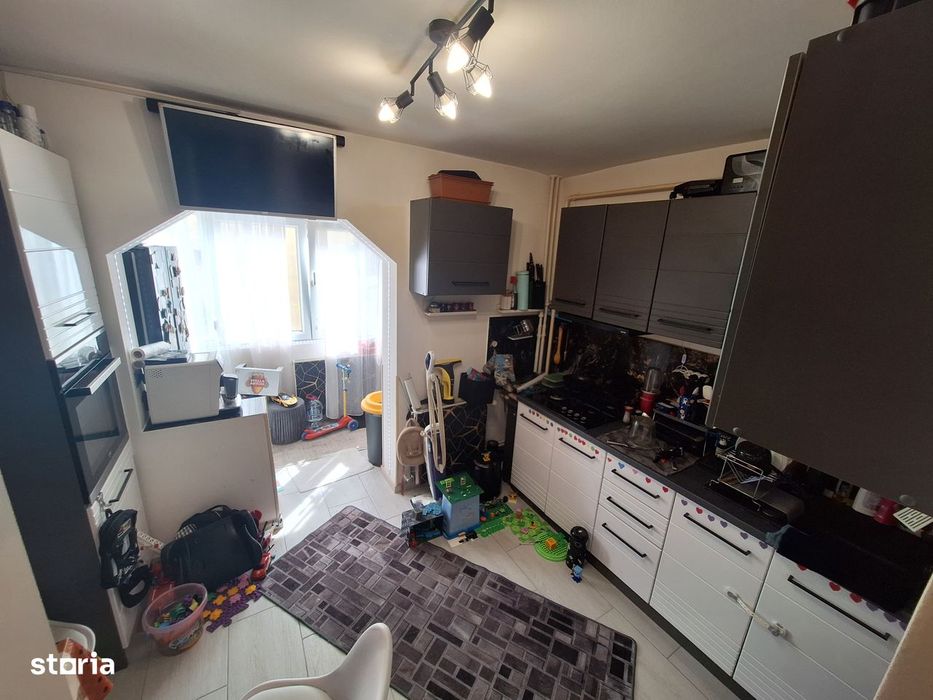 3 camere zona Ostroveni modernizat complet