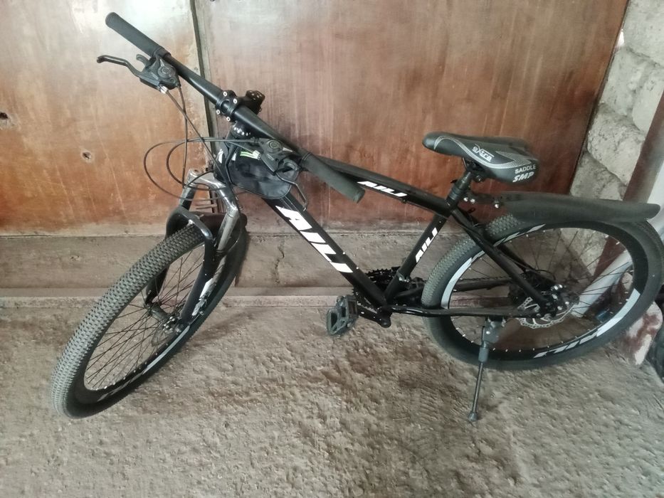 Продается велосипед спортивный