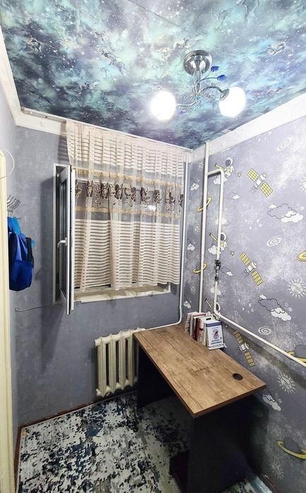 1,2 xonali podyezdli galareyka uy sotiladi