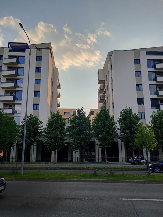 Inchiriez garsonieră pe bulevard