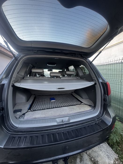 Vand Hyundai Santa fe 2.2 diesel ,4X4  5000 euro usor negociabil