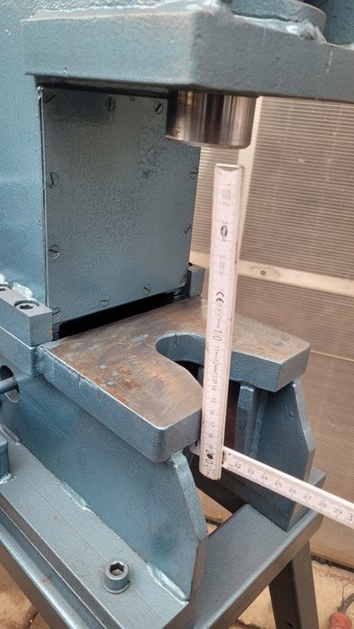 presa hidraulica rapida berbec cilindru stanta ciocan forja hidraulic