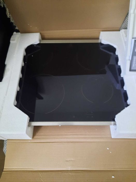 Plita incorporabila Electrolux EHF6240XXK, Electrica, Vitroceramica