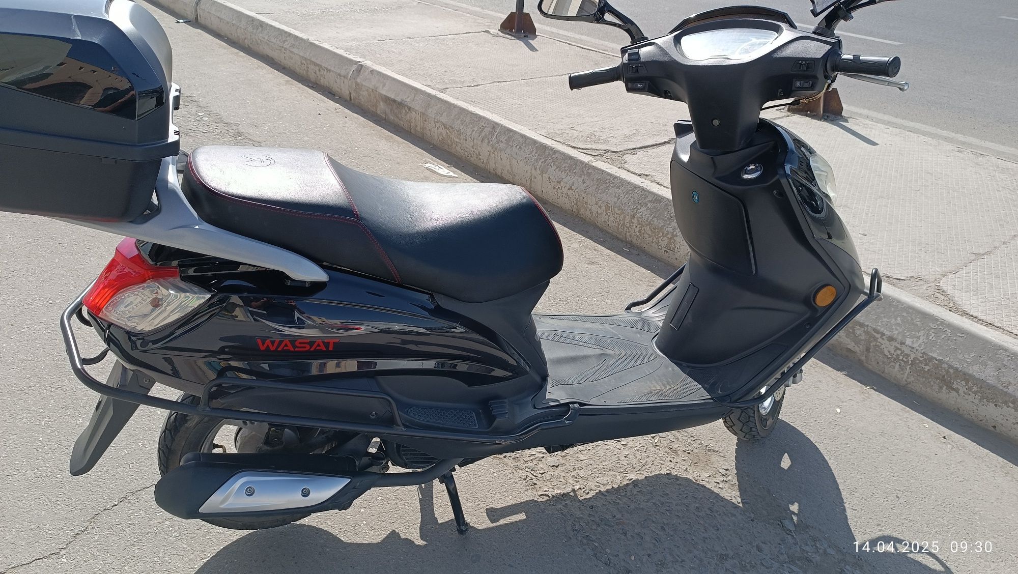 Wassat skuter benzin