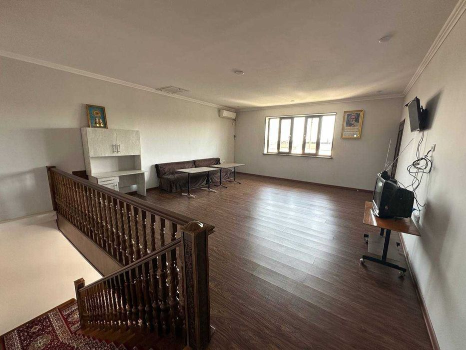 Катедж сотилади 2 каватли