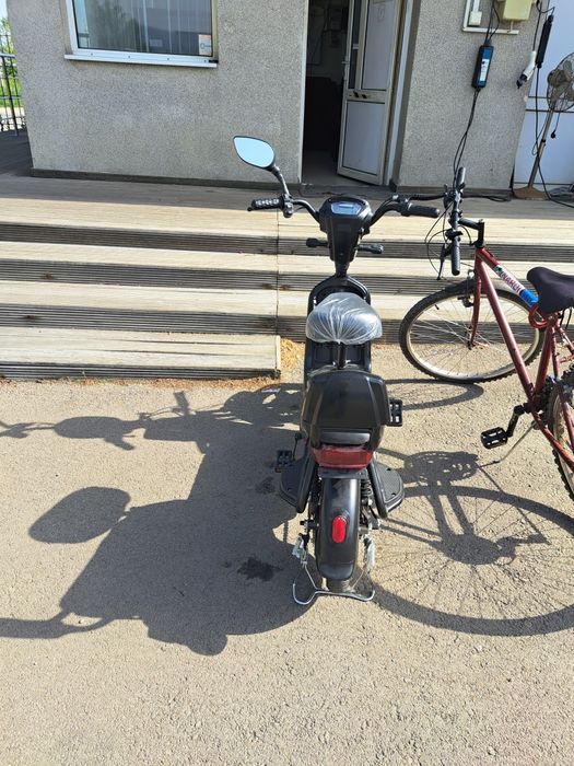 Vind biciclete electrice.
