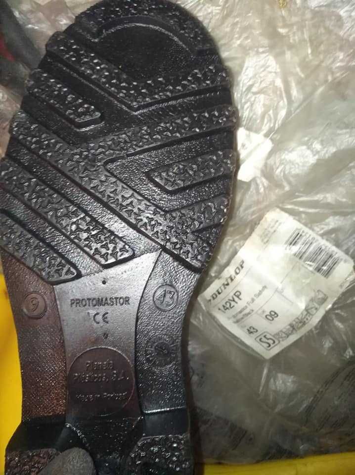 DUNLOP мъжки гумени ботуши номер 43 ЧИСТО НОВИ