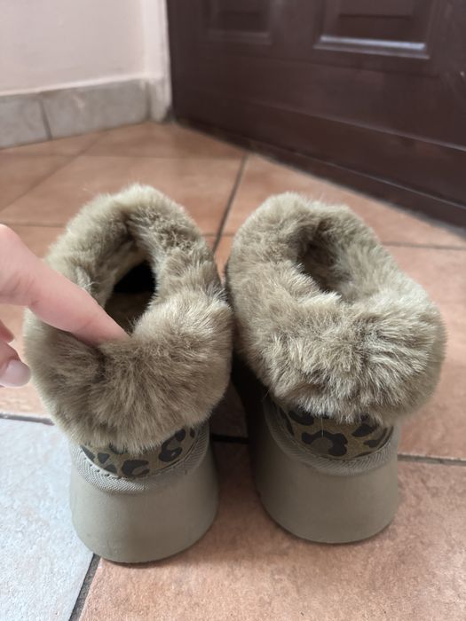 Ghete tip UGG noi 36