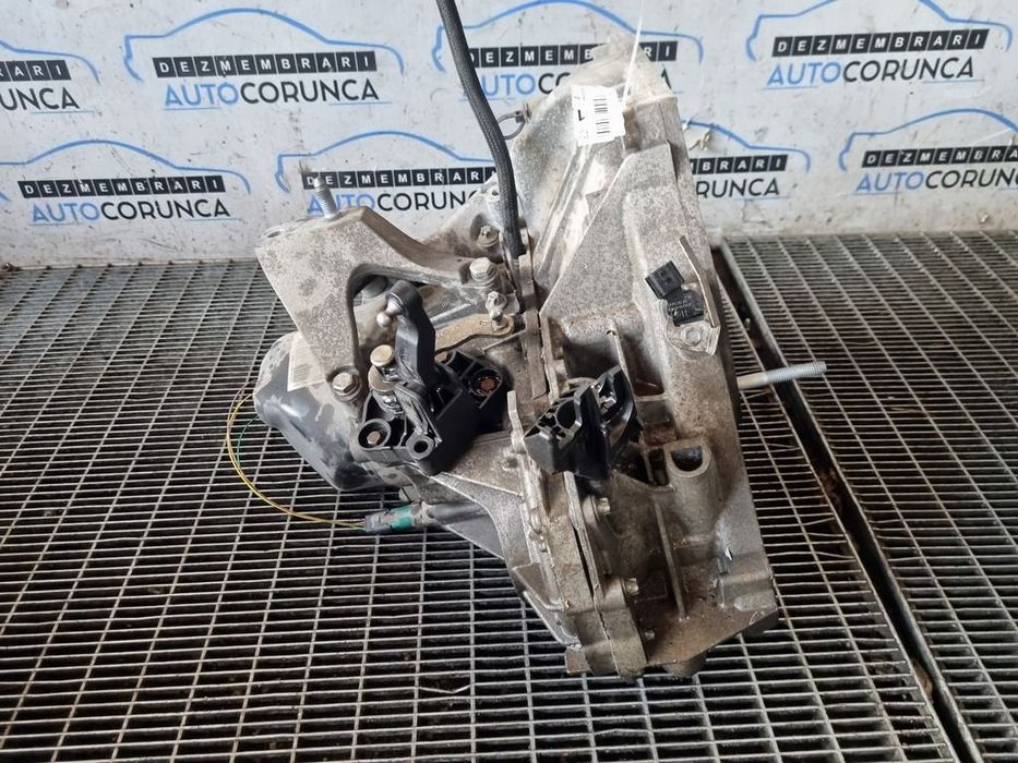 Cutie de viteze Dacia Dacia Logan II MCV Facelift 2017 0.9 B 2016 - 2020 90CP Manuala 5 ...