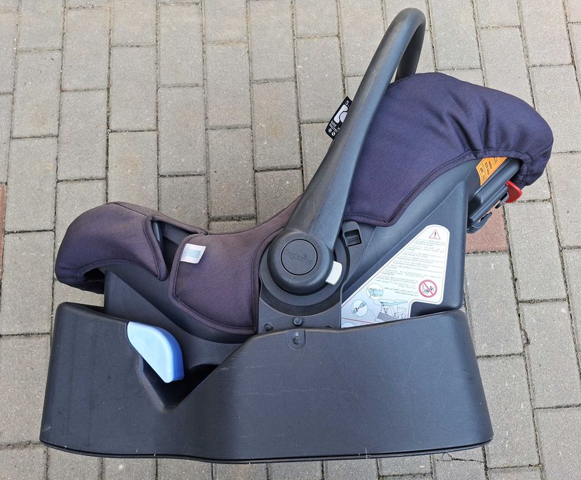 Scaun auto bebeluș Inglesina 0-13 kg, în stare foarte bună